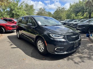 Used 2023 Chrysler Pacifica Touring-L image 1