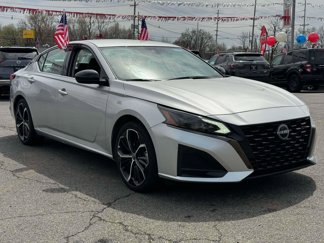Used 2023 Nissan Altima 2.5 SR image 1