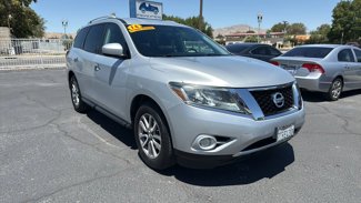 Used 2016 Nissan Pathfinder S image 1