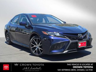 Used 2021 Toyota Camry SE image 1