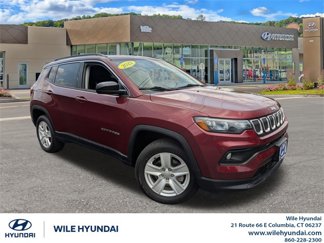 Used 2022 Jeep Compass Latitude image 1