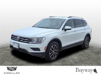 Used 2021 Volkswagen Tiguan SE w/ Panoramic Sunroof Package image 1