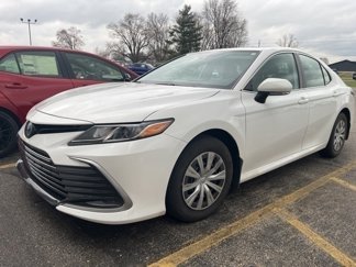 Used 2022 Toyota Camry LE image 1