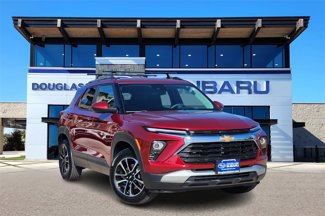 Used 2025 Chevrolet TrailBlazer LT image 1