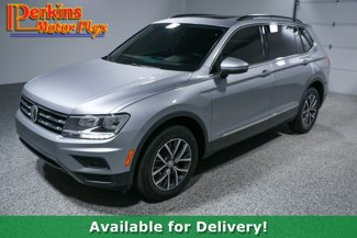 Used 2020 Volkswagen Tiguan SE w/ Panoramic Sunroof Package image 1