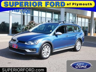 Used 2017 Volkswagen Golf Alltrack S image 1