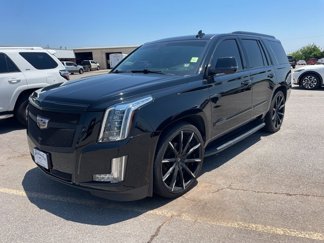 Used 2017 Cadillac Escalade Luxury w/ LPO, Radiant Package image 1