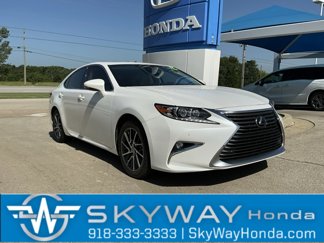 Used 2017 Lexus ES 350 image 1