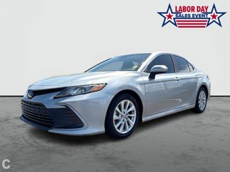 Used 2023 Toyota Camry LE image 1