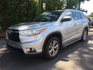 Used 2015 Toyota Highlander XLE image 1
