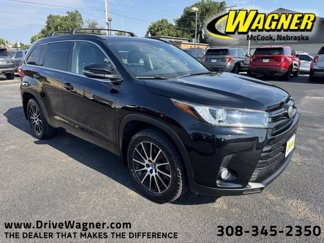 Used 2017 Toyota Highlander SE image 1