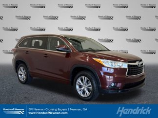 Used 2014 Toyota Highlander XLE image 1