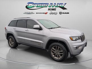 Used 2016 Jeep Grand Cherokee Laredo 75th Anniversary image 1