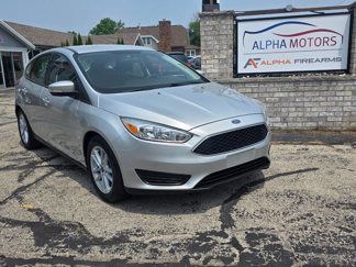 Used 2017 Ford Focus SE image 1