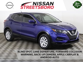 Used 2020 Nissan Rogue Sport S image 1