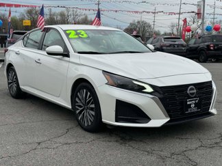 Used 2023 Nissan Altima 2.5 SV image 1