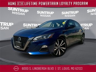 Used 2022 Nissan Altima 2.5 SR image 1