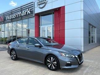 Used 2022 Nissan Altima 2.5 SV image 1