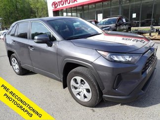 Certified 2022 Toyota RAV4 LE image 1