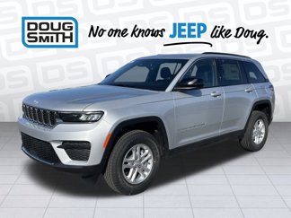 New 2025 Jeep Grand Cherokee Laredo image 1