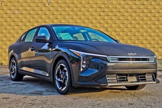 Certified 2025 Kia K4 EX image 1