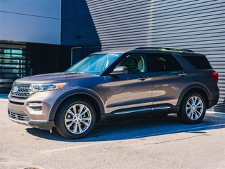 Used 2021 Ford Explorer XLT w/ Equipment Group 202A image 1