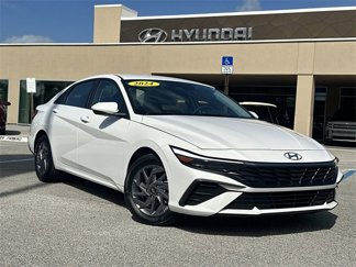 Certified 2024 Hyundai Elantra SEL image 1