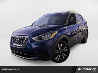 Used 2019 Nissan Kicks SV image 1