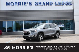 Used 2021 GMC Terrain SLT image 1