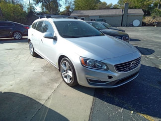 Used 2015 Volvo V60 T5 Premier image 1