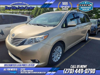 Used 2012 Toyota Sienna XLE image 1