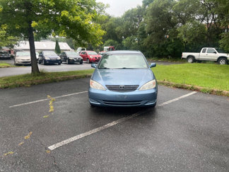 Used 2004 Toyota Camry LE image 1