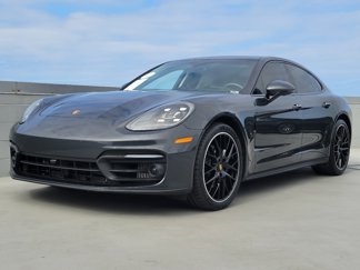 Certified 2022 Porsche Panamera image 1