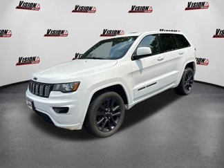 Certified 2017 Jeep Grand Cherokee Altitude image 1