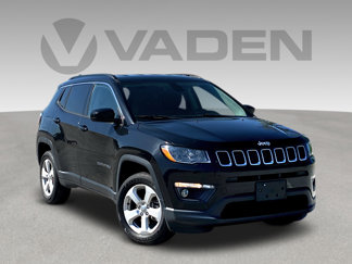 Used 2018 Jeep Compass Latitude w/ Cold Weather Group image 1