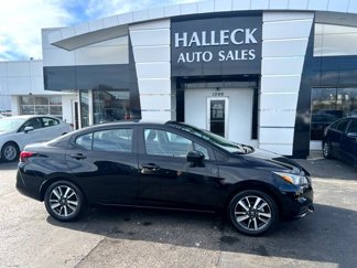 Used 2021 Nissan Versa SV image 1
