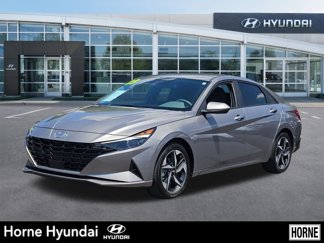 Used 2023 Hyundai Elantra SEL w/ Convenience Package image 1