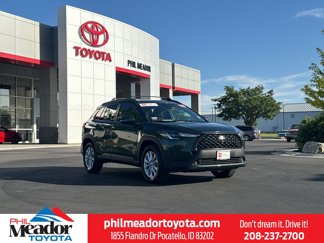 Used 2022 Toyota Corolla Cross LE image 1