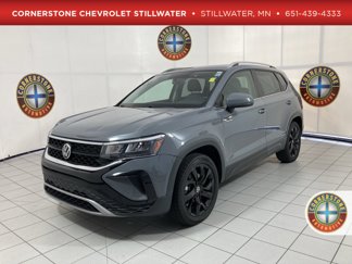 Used 2022 Volkswagen Taos SE image 1