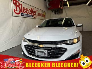 Used 2021 Chevrolet Malibu LT image 1