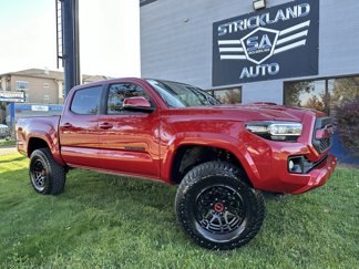 Used 2019 Toyota Tacoma TRD Sport image 1