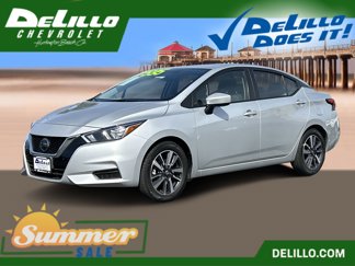 Used 2022 Nissan Versa SV image 1