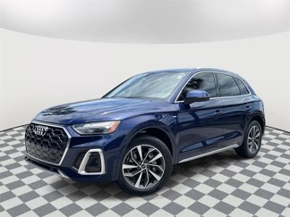 Used 2022 Audi Q5 2.0T Premium w/ Convenience Package image 1