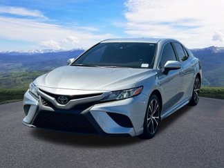 Used 2019 Toyota Camry SE image 1