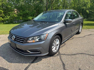 Used 2016 Volkswagen Passat 1.8T S image 1