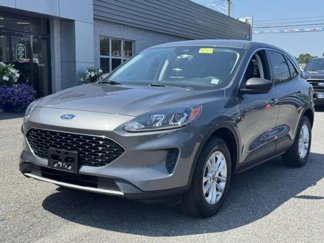 Used 2022 Ford Escape SE image 1