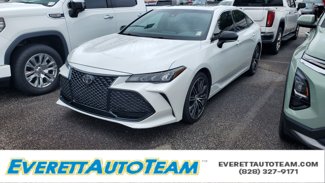 Used 2019 Toyota Avalon XLE image 1