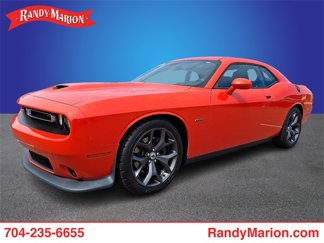 Used 2019 Dodge Challenger R/T image 1