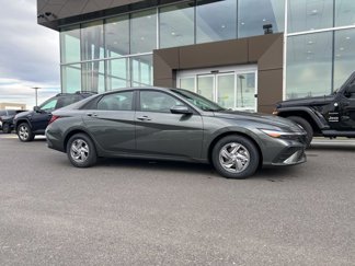 New 2025 Hyundai Elantra SE image 1