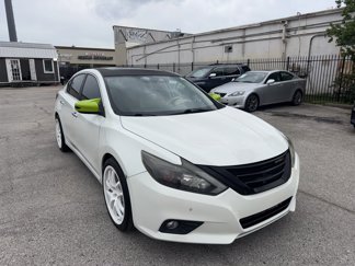 Used 2016 Nissan Altima 3.5 SL w/ 3.5 Technology Package image 1